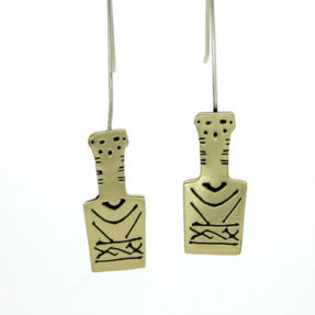 Idol earrings bronze
