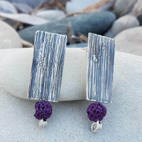 Rays Moon lava earrings