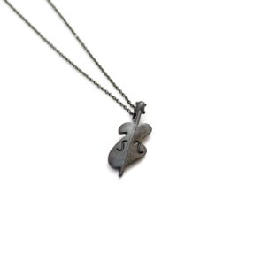 Black Cello pendant chain